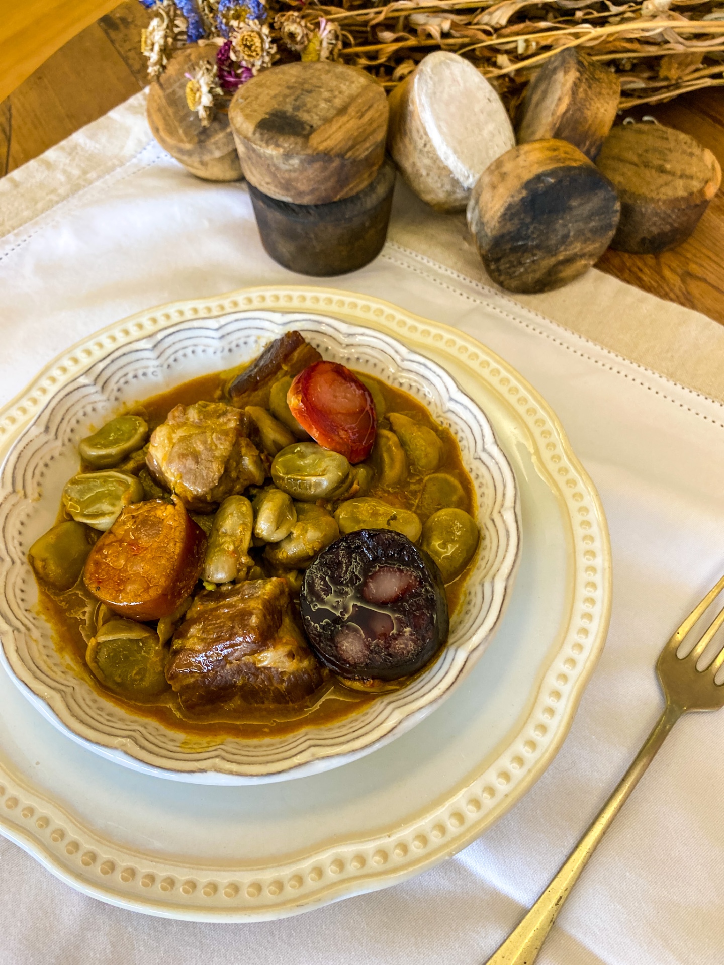 Favas Guisadas com Entrecosto