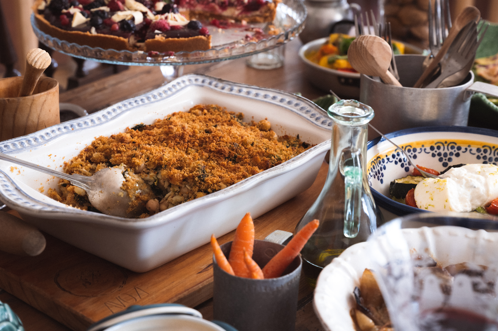 Grão com Bacalhau, Grelos e Crumble de Broa